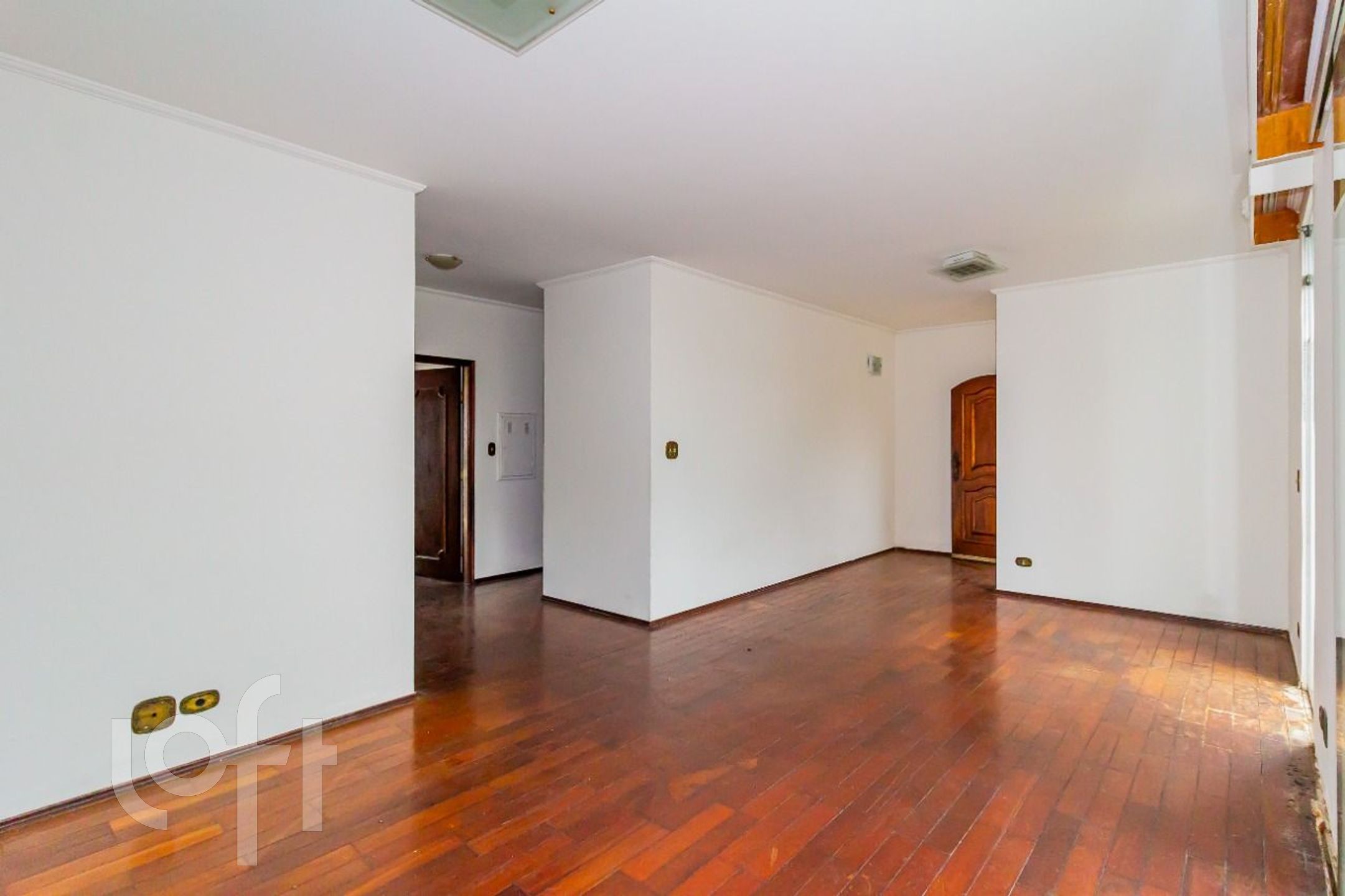 Casa à venda com 3 quartos, 219m² - Foto 4