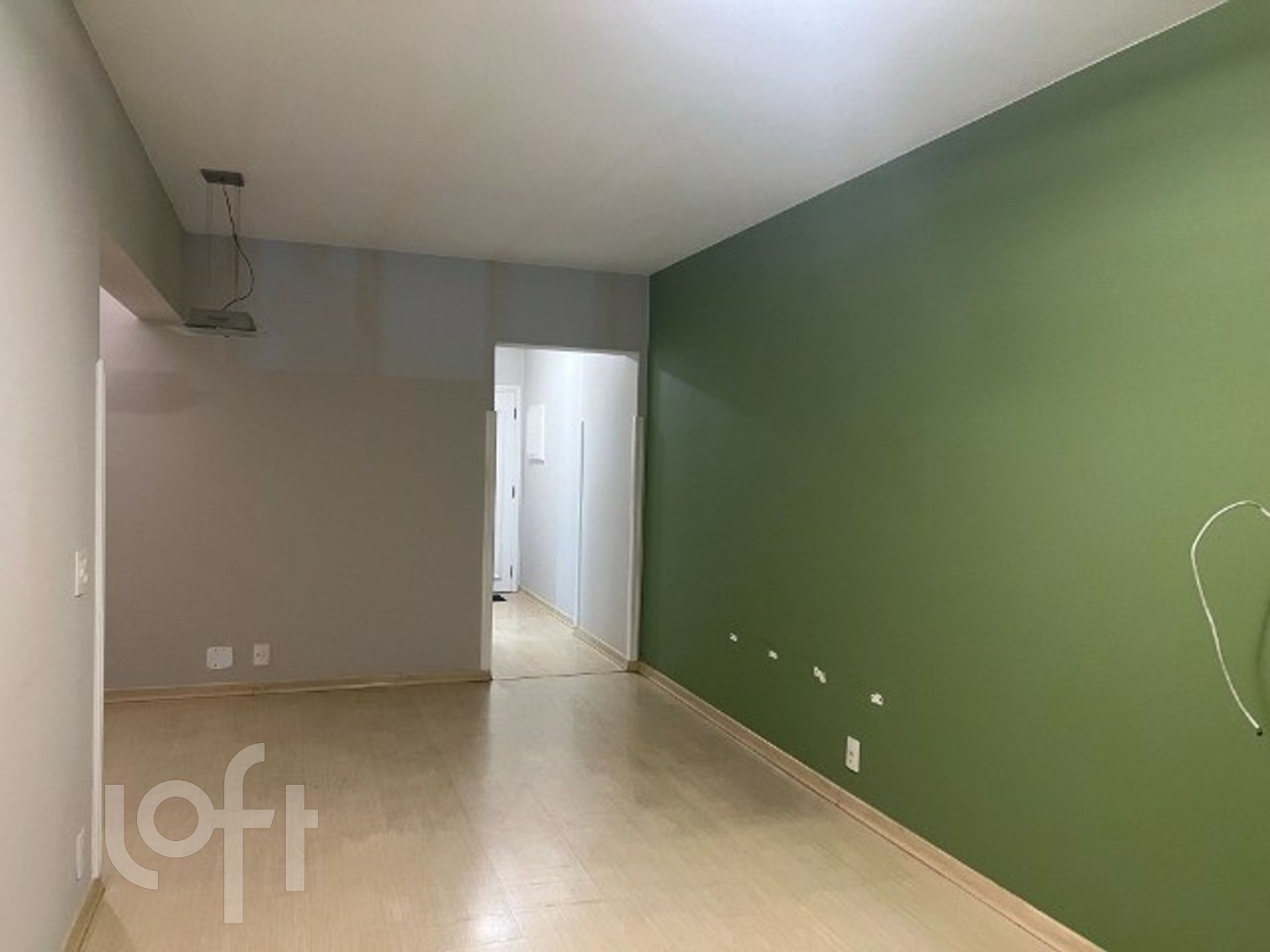 Apartamento à venda com 2 quartos, 79m² - Foto 4