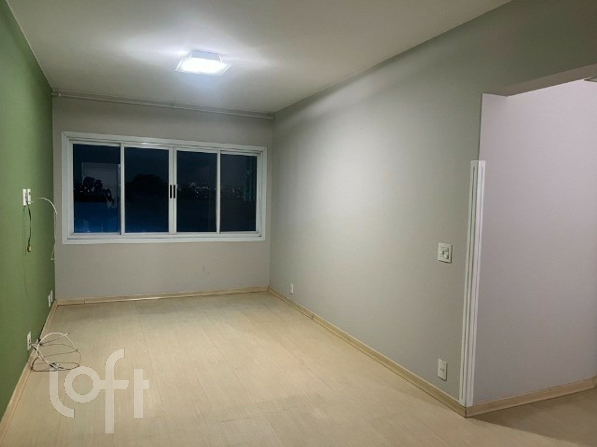 Apartamento à venda com 2 quartos, 79m² - Foto 1