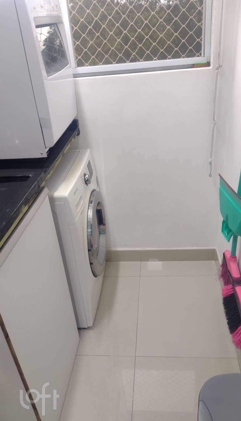 Apartamento à venda com 2 quartos, 45m² - Foto 18