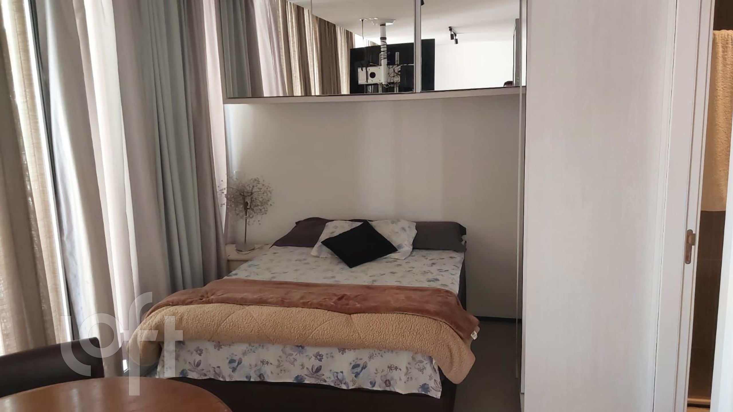 Apartamento à venda com 1 quarto, 41m² - Foto 5