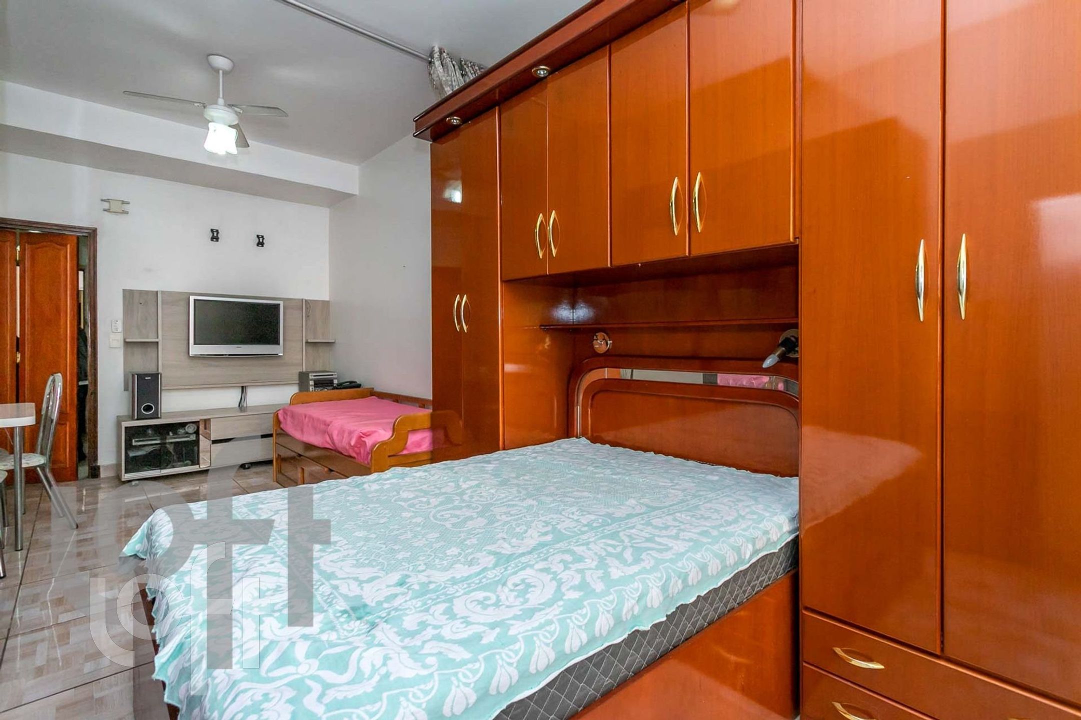 Apartamento à venda com 1 quarto, 46m² - Foto 3