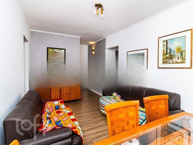 Apartamento com 93m², 3 dormitórios, 1 suíte, 1 vaga, Petrópolis em Porto Alegre