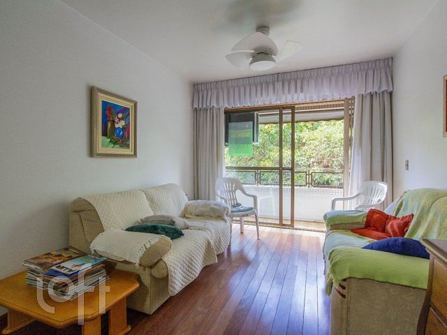 Apartamento com 99m², 3 dormitórios, 1 suíte, 1 vaga, Bom Fim em Porto Alegre