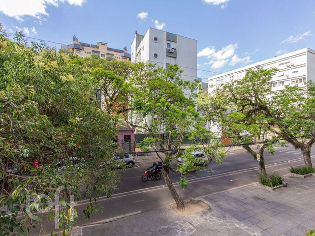 Apartamento com 99m², 3 dormitórios, 1 suíte, 1 vaga, Bom Fim em Porto Alegre