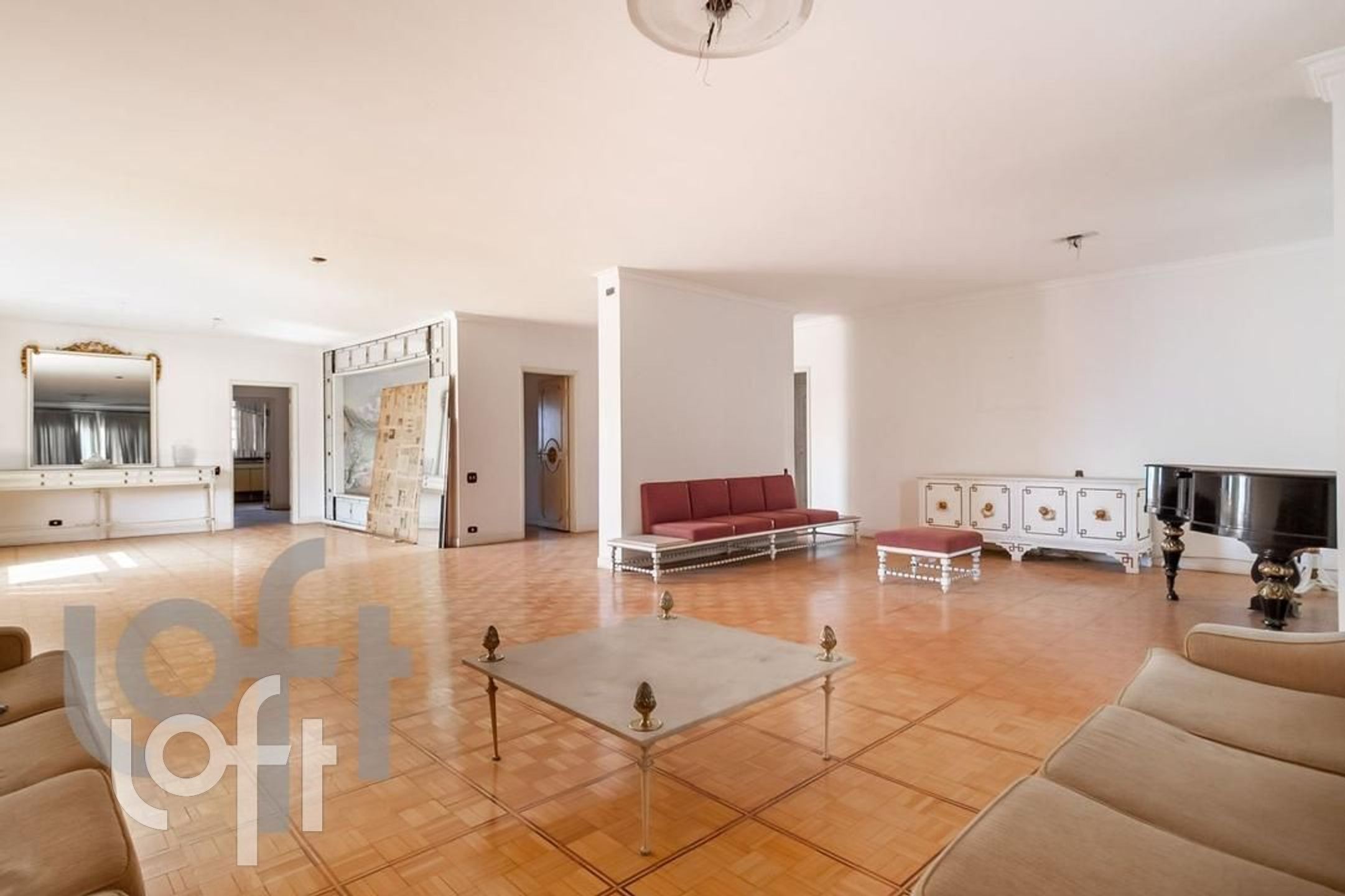 Apartamento à venda com 3 quartos, 360m² - Foto 1