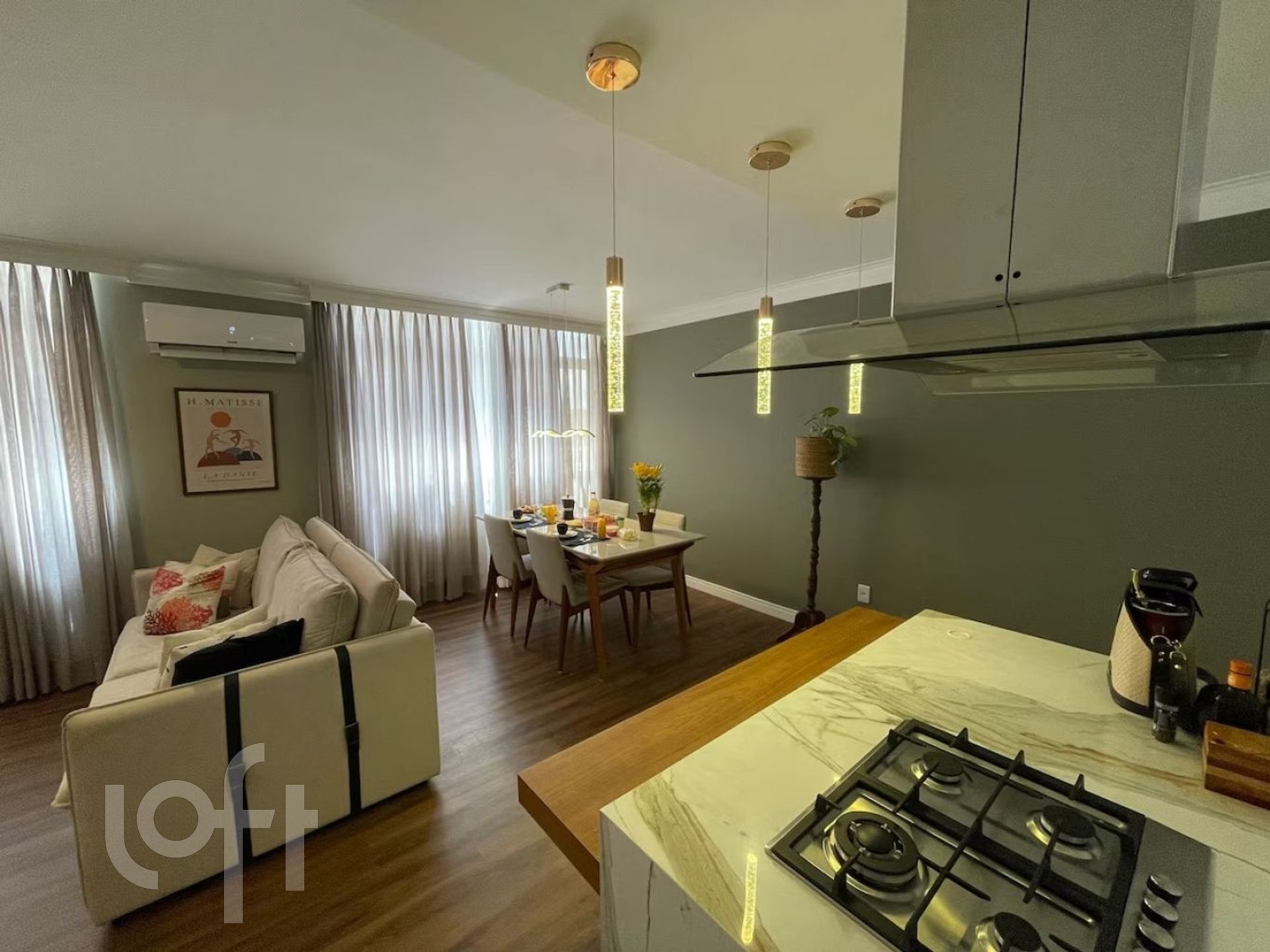 Apartamentos com 78m², 2 quartos, 1 suíte, 1 garagem, no bairro Agronômica em Florianópolis
