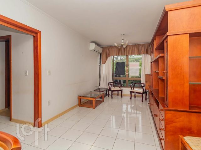Apartamento com 74m², 2 dormitórios, 1 suíte, 1 vaga, Vila Ipiranga em Porto Alegre