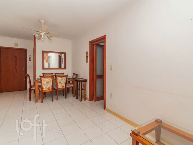 Apartamento com 74m², 2 dormitórios, 1 suíte, 1 vaga, Vila Ipiranga em Porto Alegre