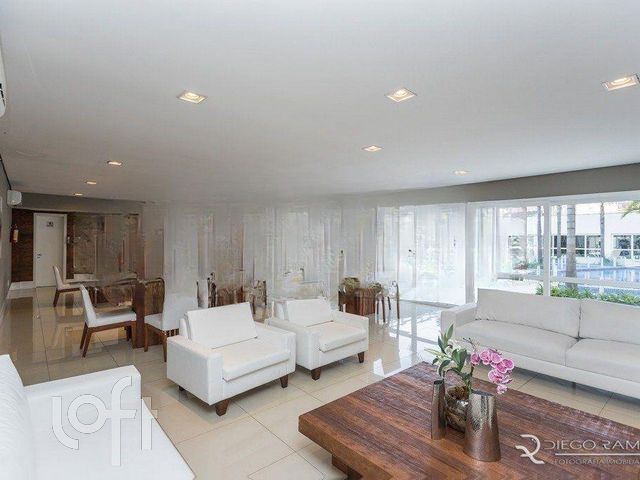 Apartamento com 59m², 2 dormitórios, 1 suíte, 1 vaga, São João em Porto Alegre