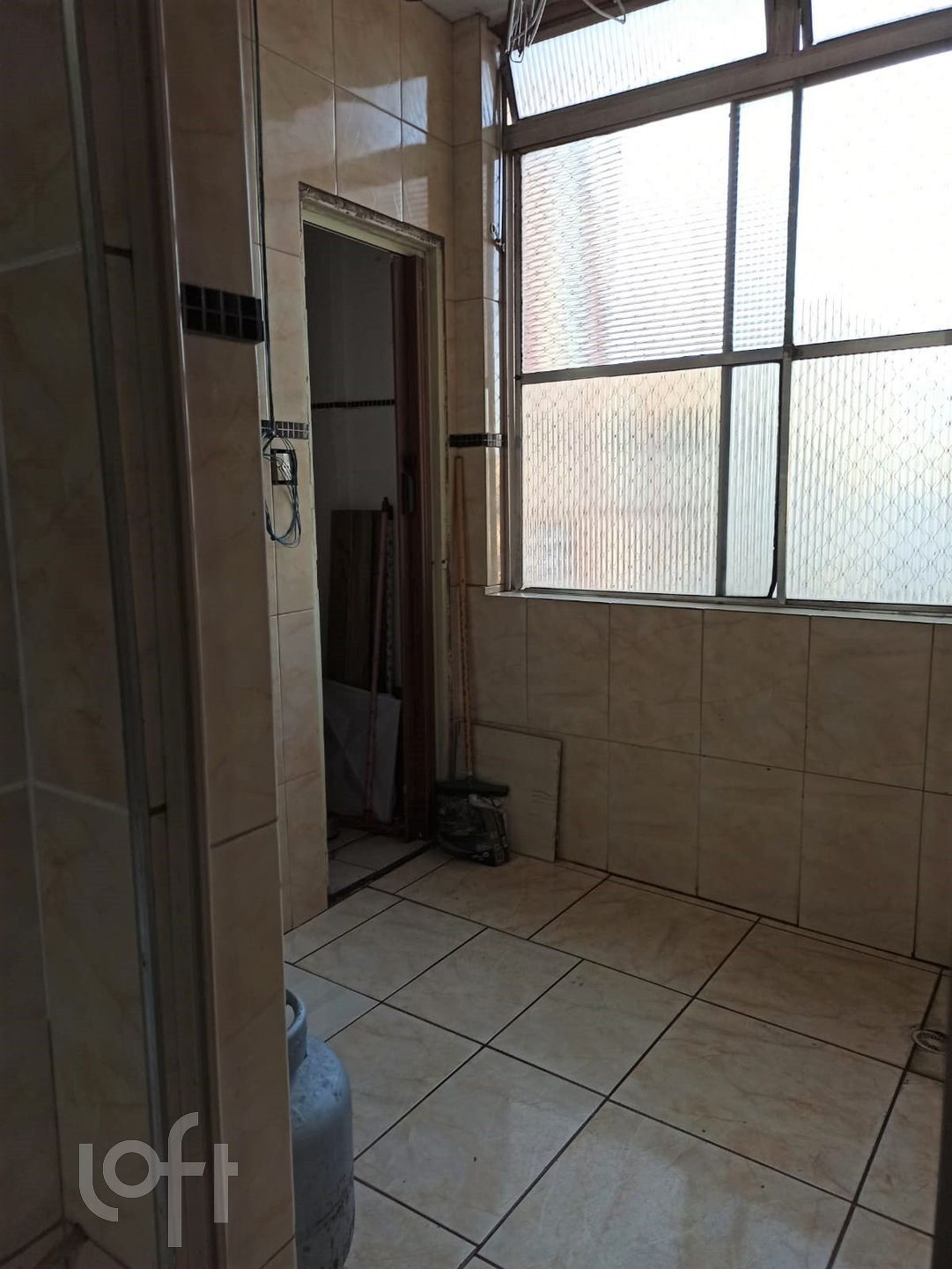 Apartamento à venda com 3 quartos, 117m² - Foto 19