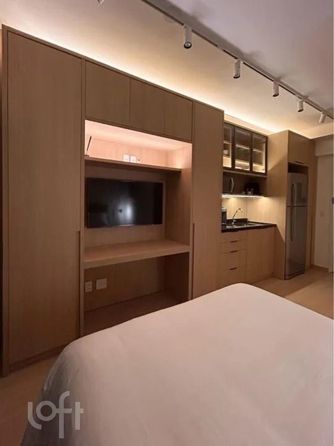 Apartamento à venda com 1 quarto, 28m² - Foto 2