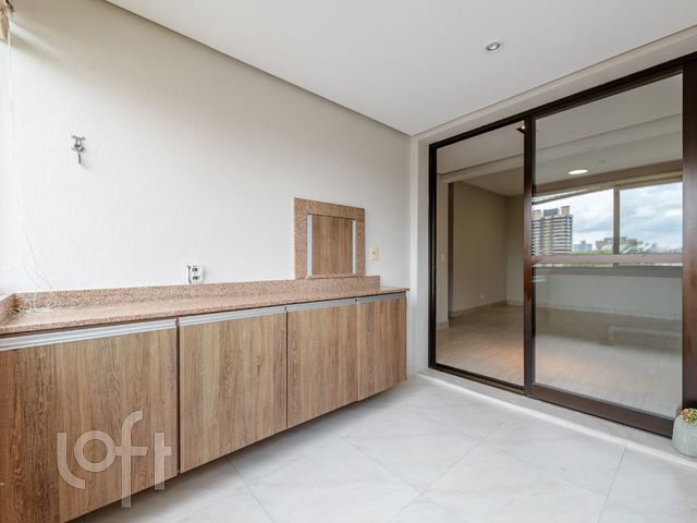 Apartamento com 70m², 2 dormitórios, 1 suíte, 1 vaga, Menino Deus em Porto Alegre