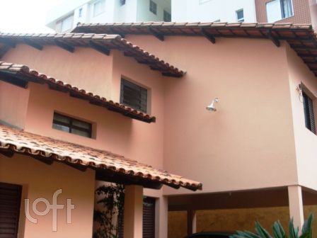 Casa à venda com 4 quartos, 280m² - Foto 1