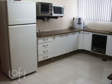 Casa à venda com 4 quartos, 280m² - Foto 11