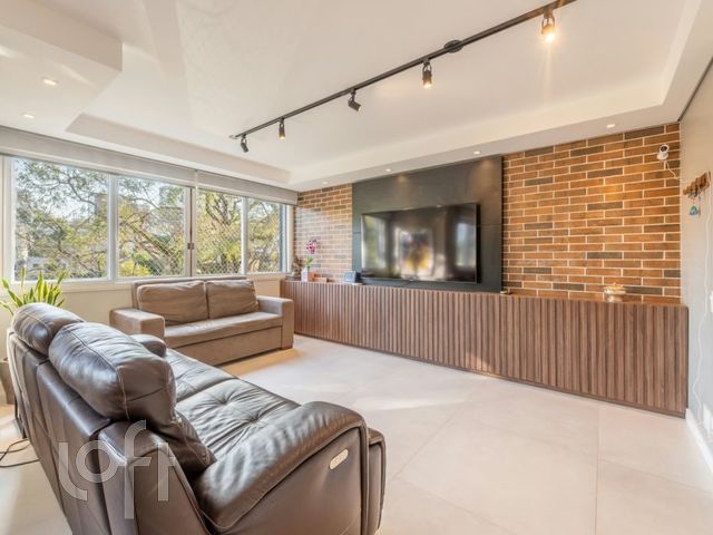 Apartamento com 130m², 3 dormitórios, 1 suíte, 2 vagas, Boa Vista em Porto Alegre