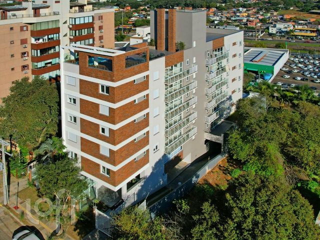 Apartamento com 59m², 2 dormitórios, 1 suíte, 1 vaga, Jardim Botânico em Porto Alegre