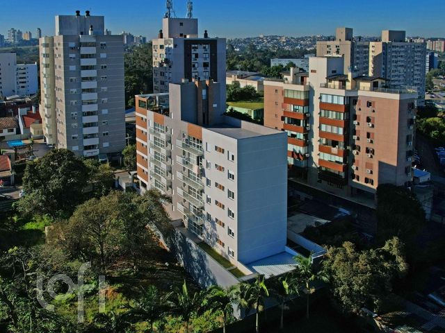 Apartamento com 59m², 2 dormitórios, 1 suíte, 1 vaga, Jardim Botânico em Porto Alegre