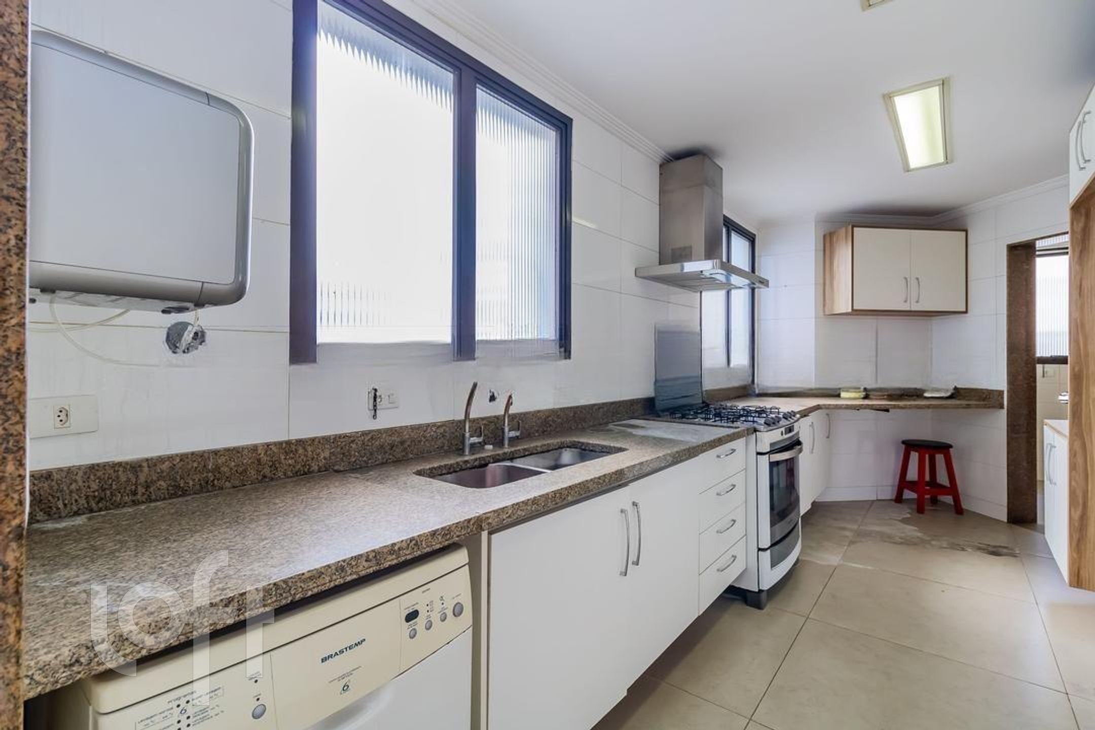 Apartamento à venda com 4 quartos, 307m² - Foto 17