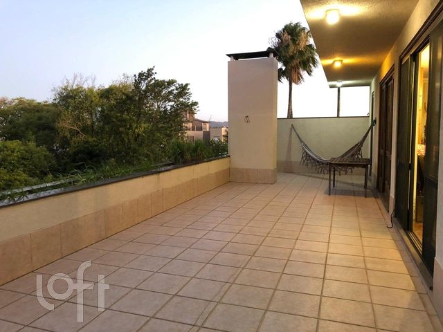 Apartamento com 233m², 3 dormitórios, 1 suíte, 3 vagas, Cristo Redentor em Porto Alegre