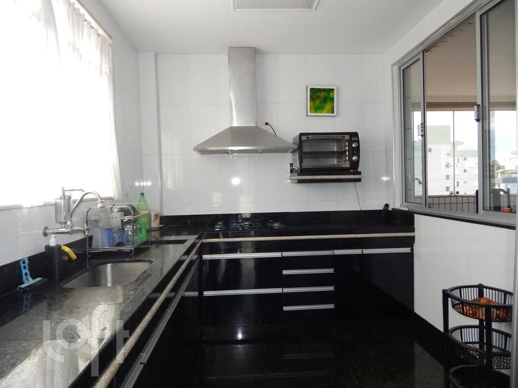 Apartamento à venda com 4 quartos, 334m² - Foto 17