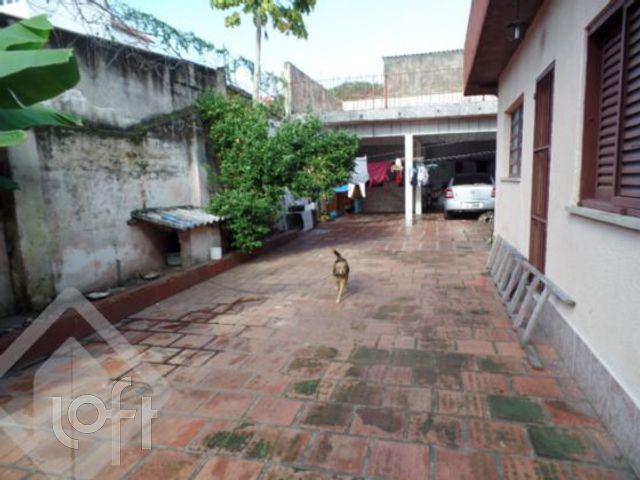 Casa com 250m², 5 dormitórios, 4 vagas, Jardim Botânico em Porto Alegre