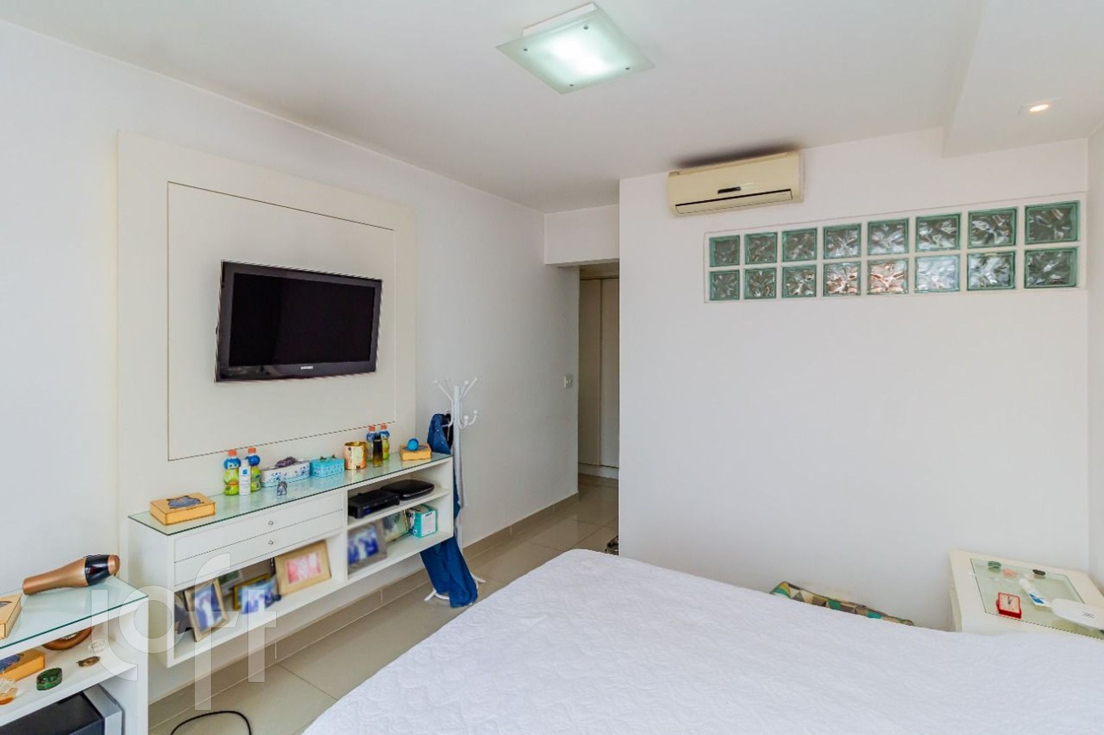 Apartamento à venda com 3 quartos, 180m² - Foto 32