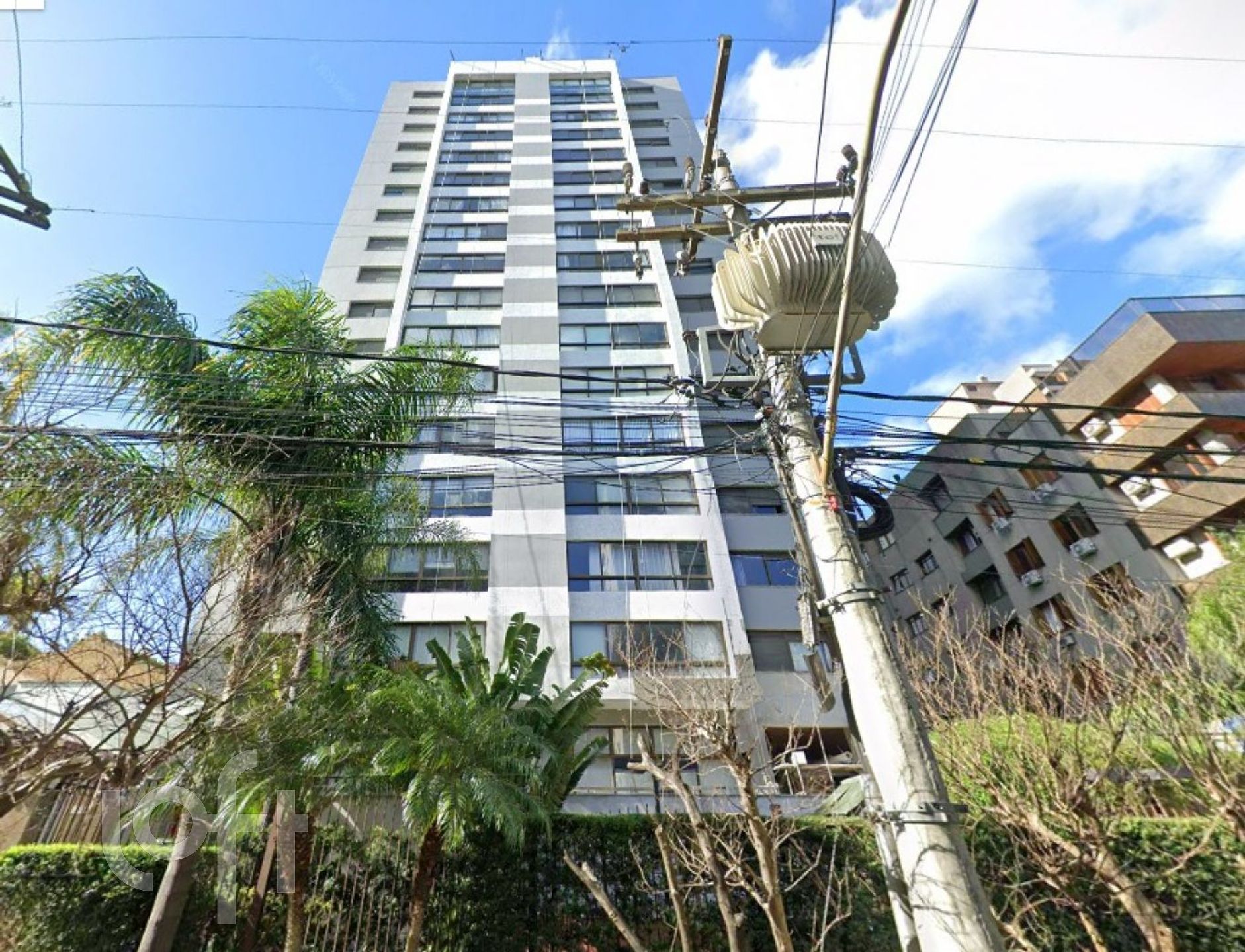 Apartamento com 121m², 3 dormitórios, 1 suíte, 2 vagas, Petrópolis em Porto Alegre