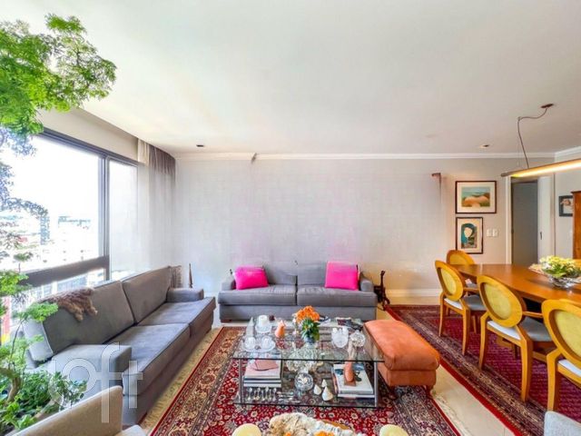 Apartamento com 121m², 3 dormitórios, 1 suíte, 2 vagas, Petrópolis em Porto Alegre