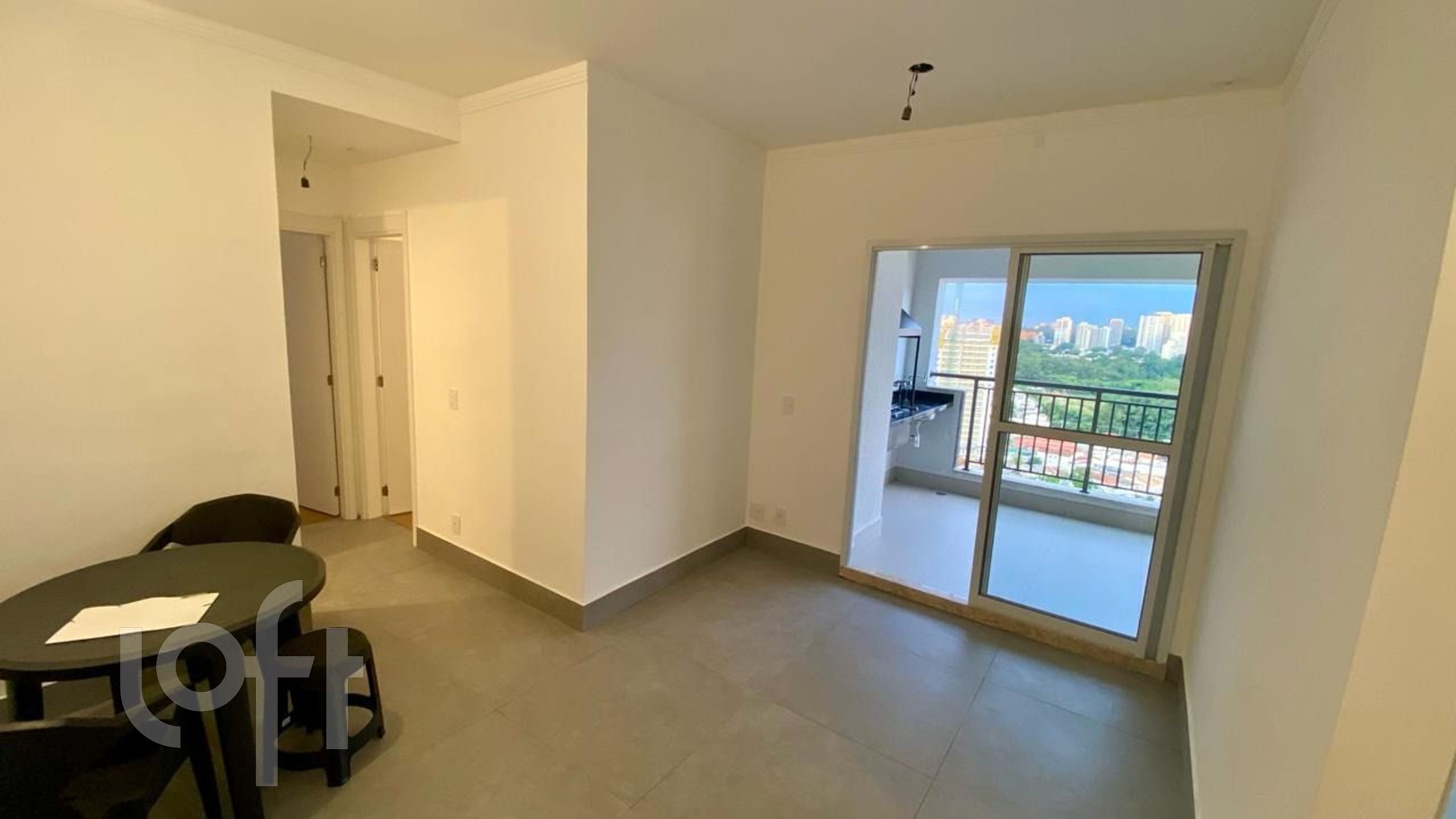 Apartamento à venda com 2 quartos, 72m² - Foto 1