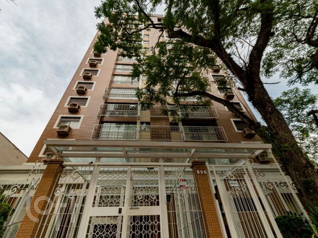 Apartamento com 105m², 3 dormitórios, 1 suíte, 2 vagas, Menino Deus em Porto Alegre