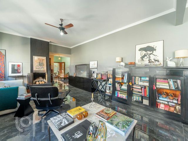 Apartamento com 156m², 3 dormitórios, 1 suíte, Rio Branco em Porto Alegre