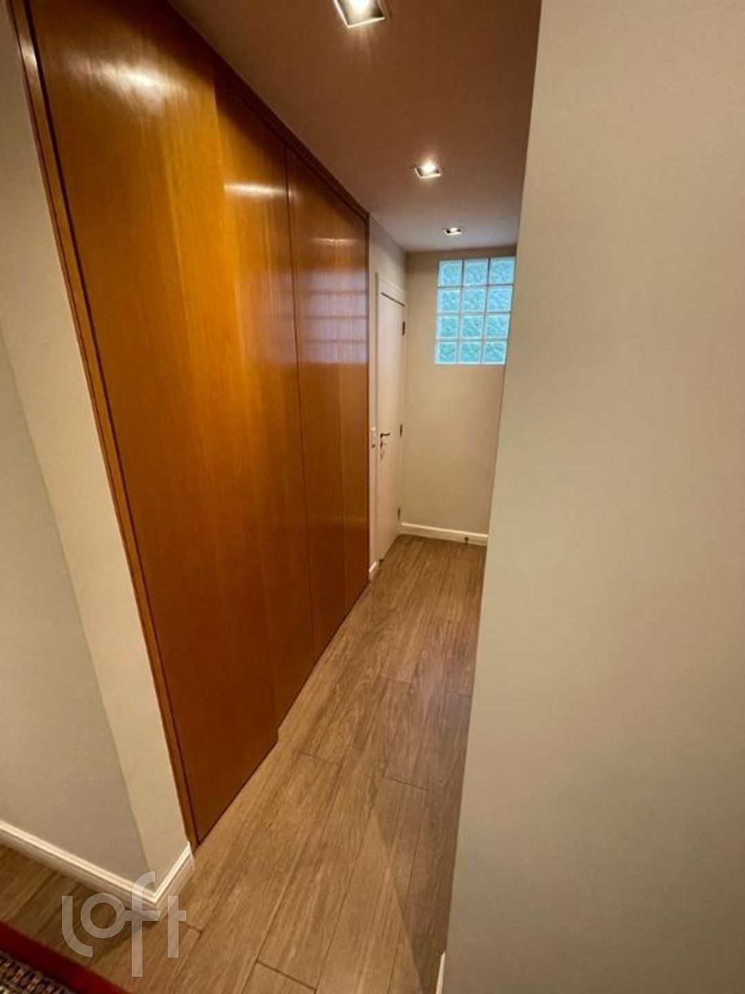 Apartamento à venda com 3 quartos, 260m² - Foto 19