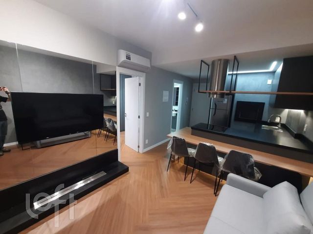 Apartamento com 43m², 1 dormitório, 1 vaga, Menino Deus em Porto Alegre