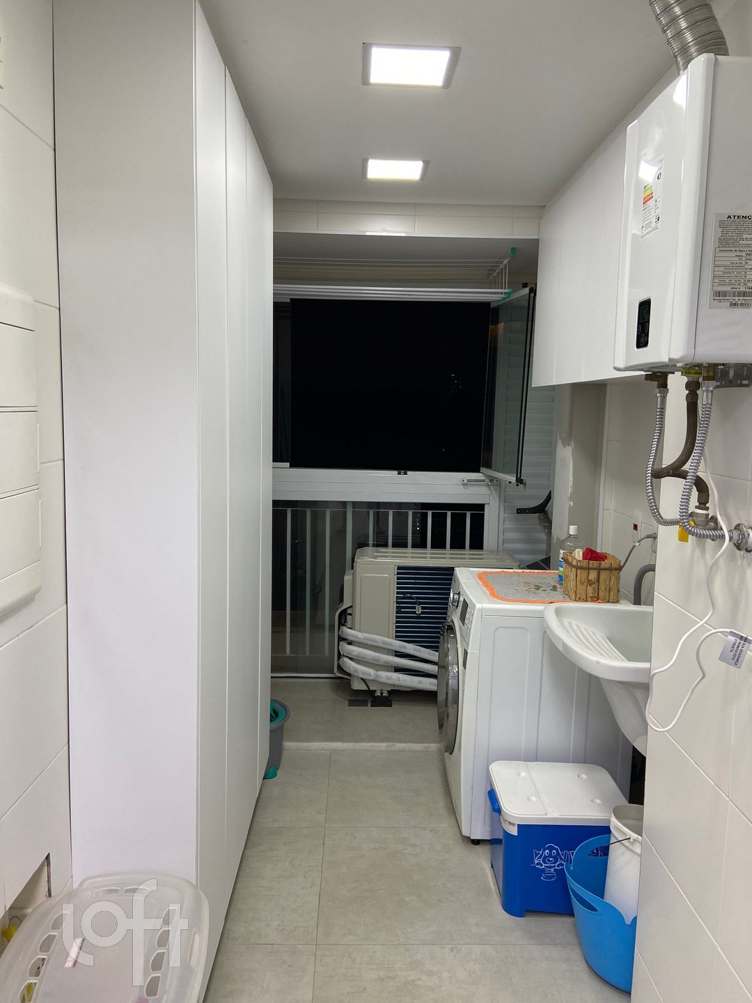 Apartamento à venda com 2 quartos, 85m² - Foto 11