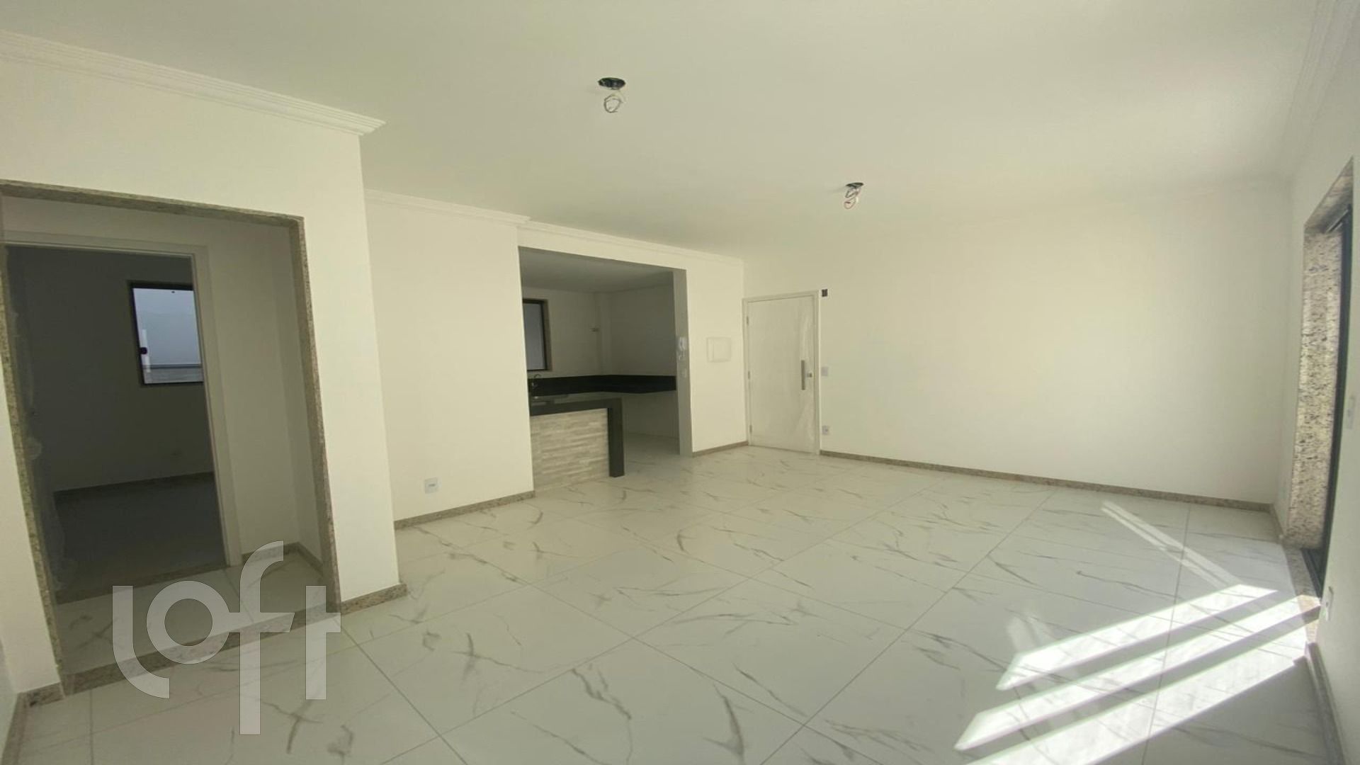 Apartamento à venda com 3 quartos, 74m² - Foto 2