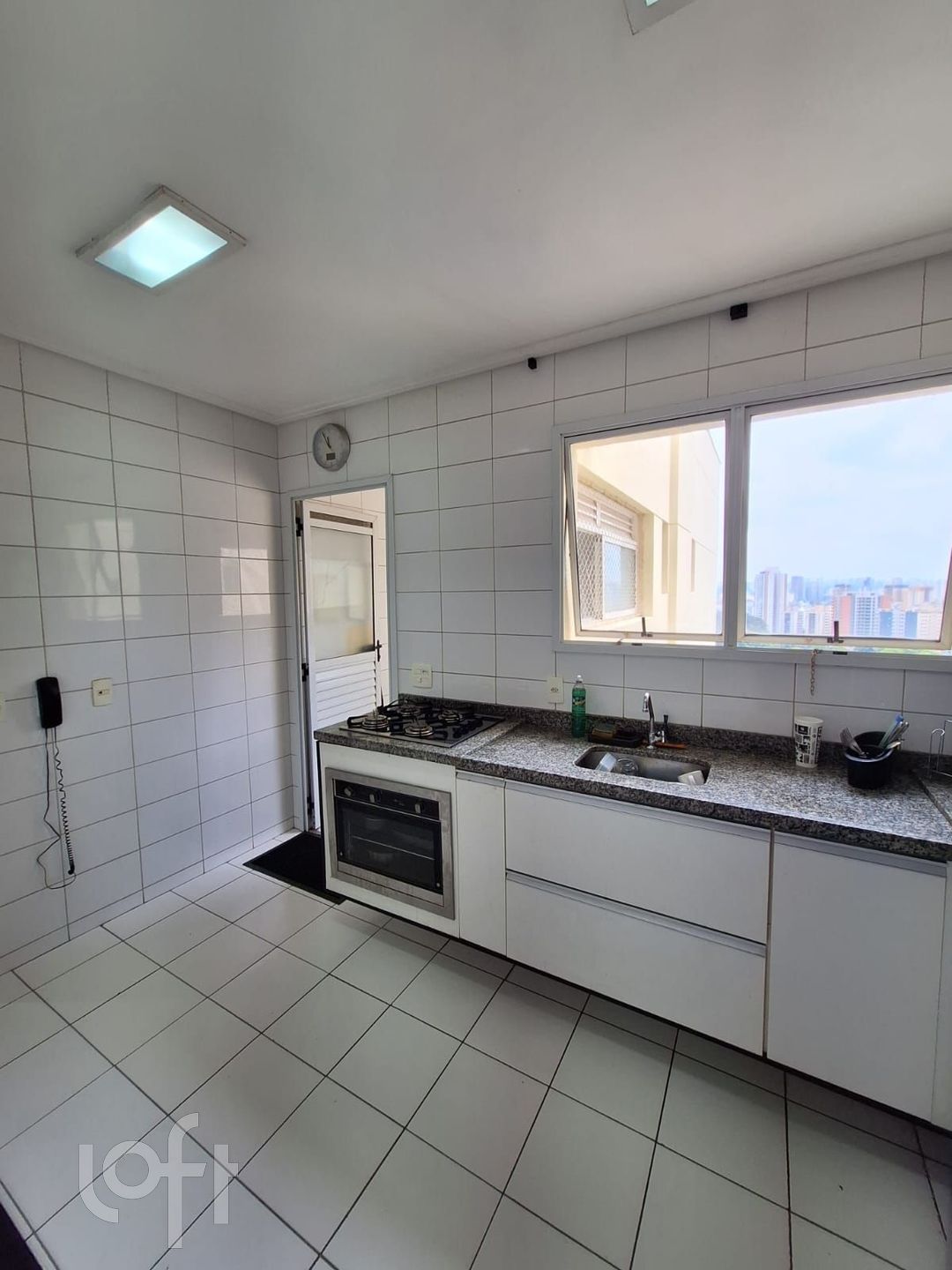 Apartamento à venda com 3 quartos, 107m² - Foto 15