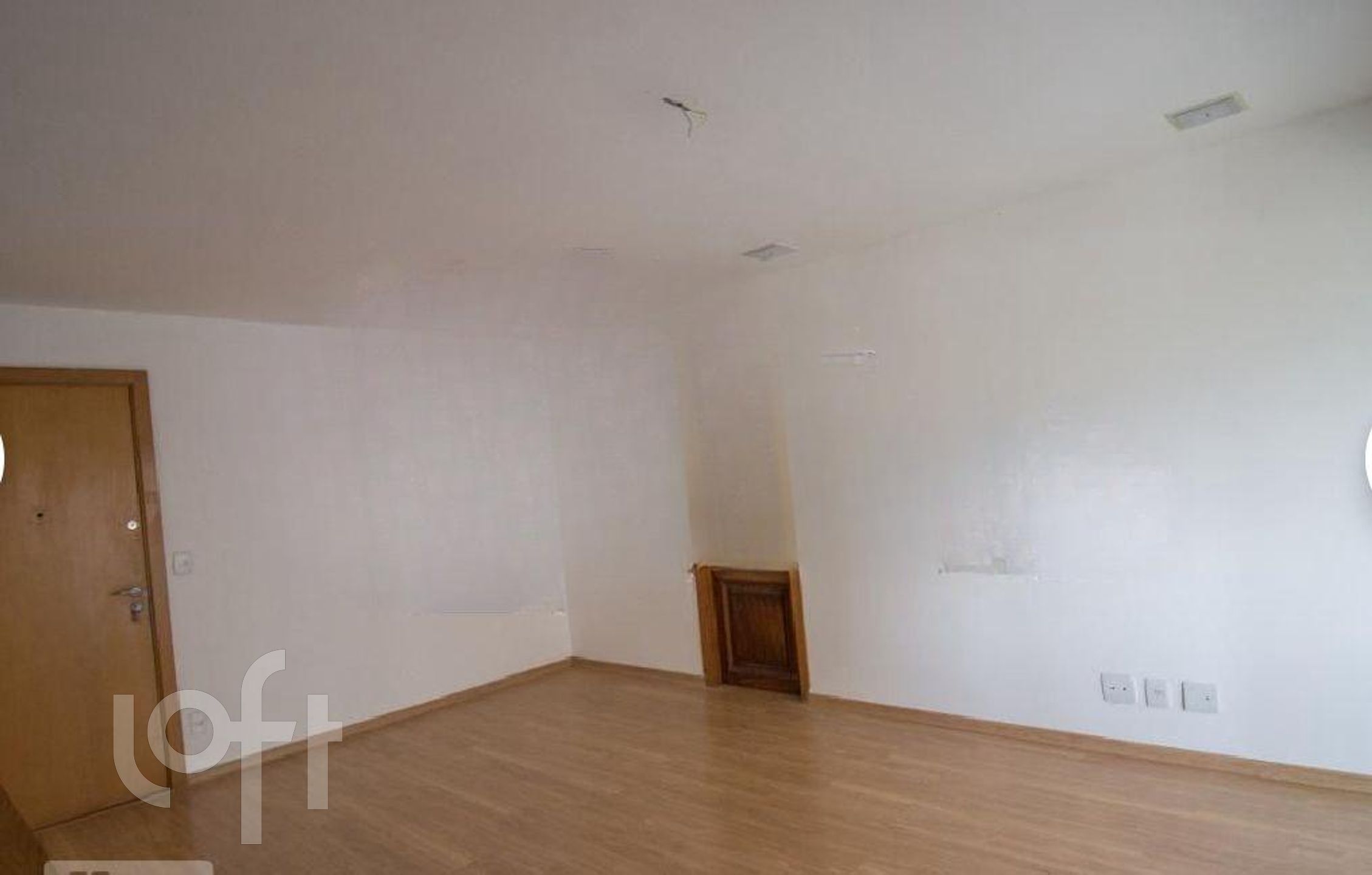 Apartamento à venda com 2 quartos, 75m² - Foto 3