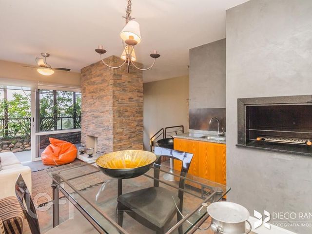 Apartamento com 162m², 2 dormitórios, 1 suíte, 2 vagas, Jardim Europa em Porto Alegre