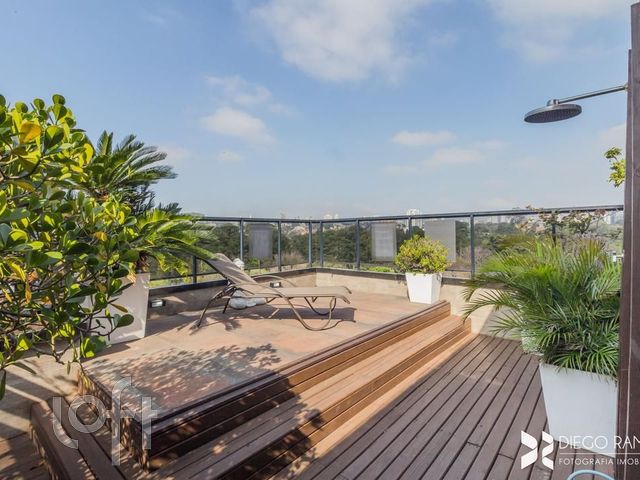 Apartamento com 162m², 2 dormitórios, 1 suíte, 2 vagas, Jardim Europa em Porto Alegre