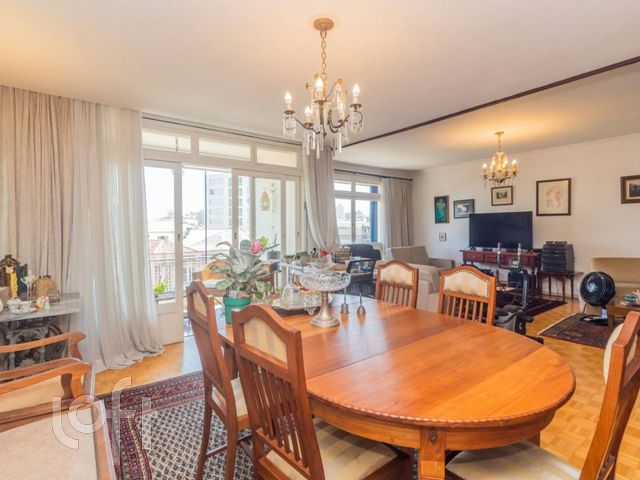 Apartamento com 174m², 2 dormitórios, 1 suíte, 1 vaga, Petrópolis em Porto Alegre