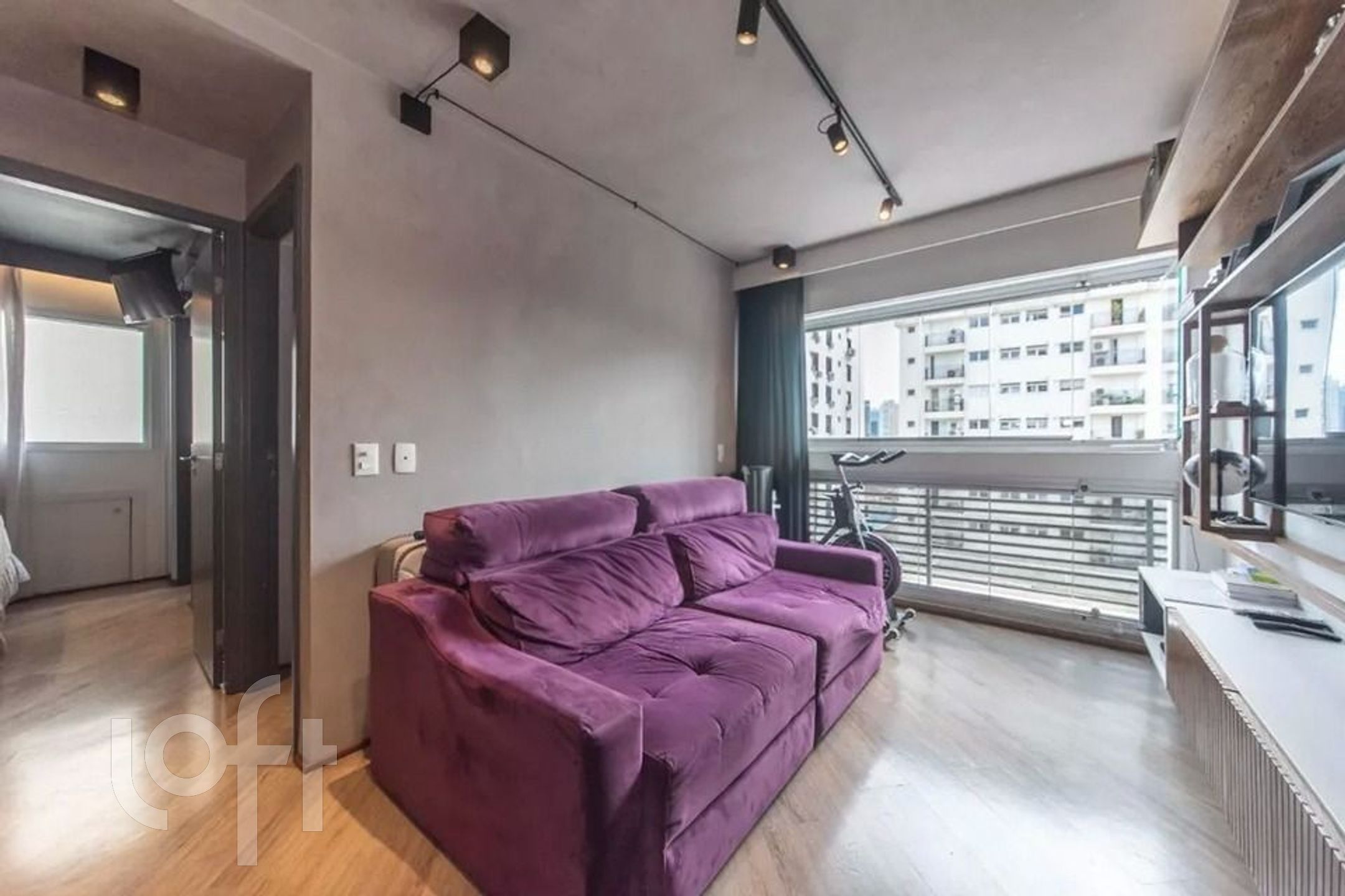 Apartamento Reformado no Brooklin Novo