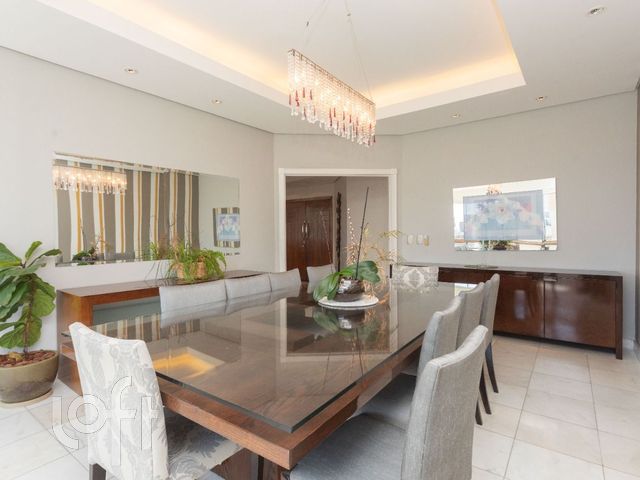 Apartamento com 692m², 4 dormitórios, 3 suítes, 3 vagas, Moinhos de Vento em Porto Alegre