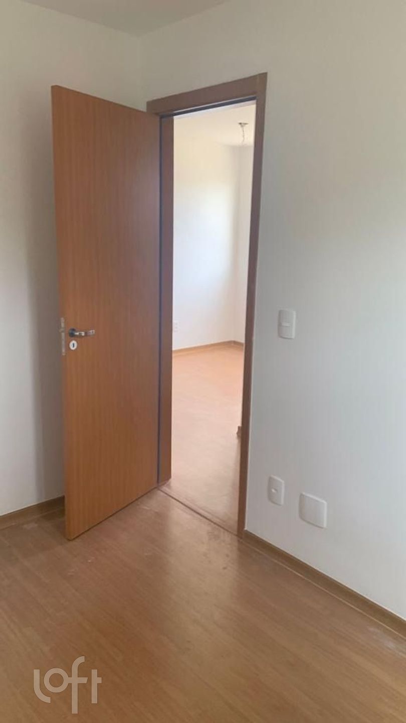 Apartamento à venda com 2 quartos, 43m² - Foto 2