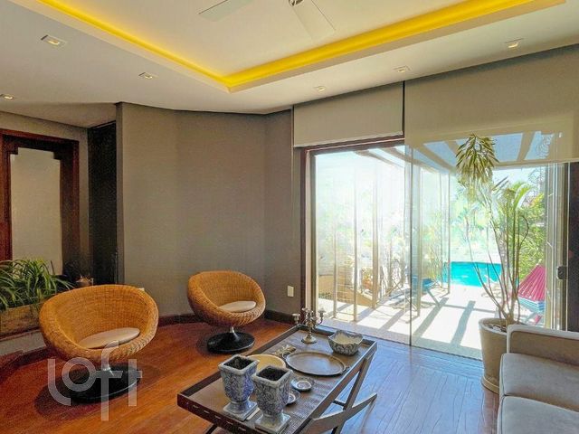 Casa com 315m², 3 dormitórios, 3 suítes, 4 vagas, Chácara das Pedras em Porto Alegre