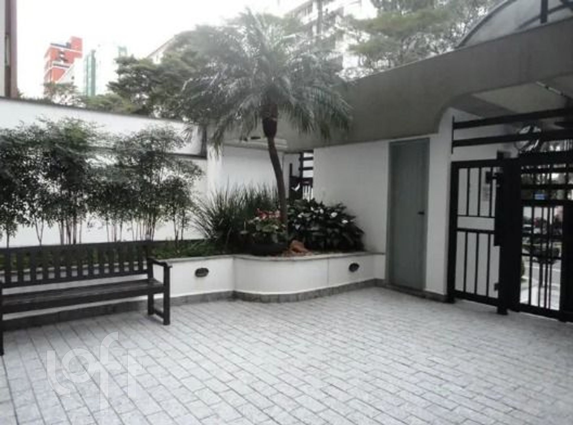 Apartamento à venda com 1 quarto, 75m² - Foto 32