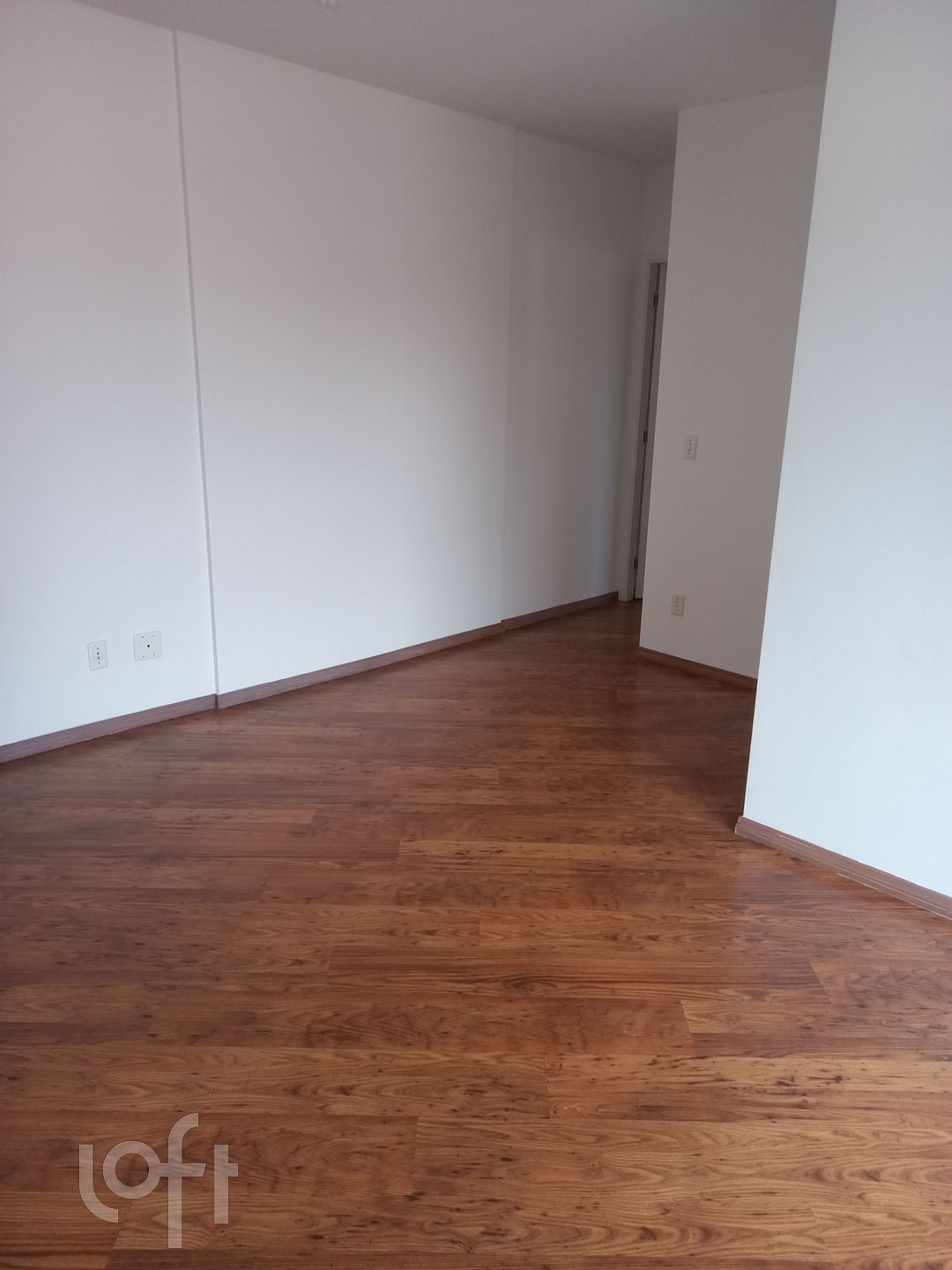 Apartamento à venda com 2 quartos, 64m² - Foto 2