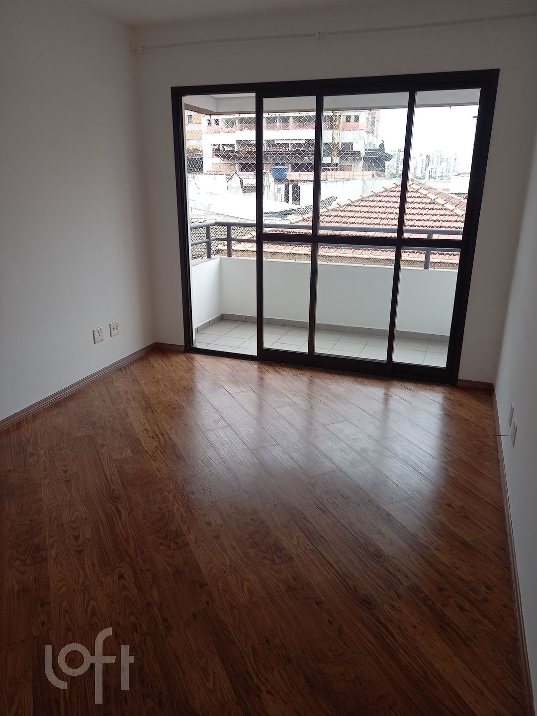 Apartamento à venda com 2 quartos, 64m² - Foto 1