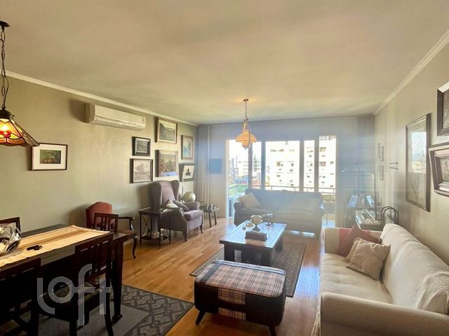 Apartamento com 144m², 3 dormitórios, 1 suíte, 1 vaga, Petrópolis em Porto Alegre