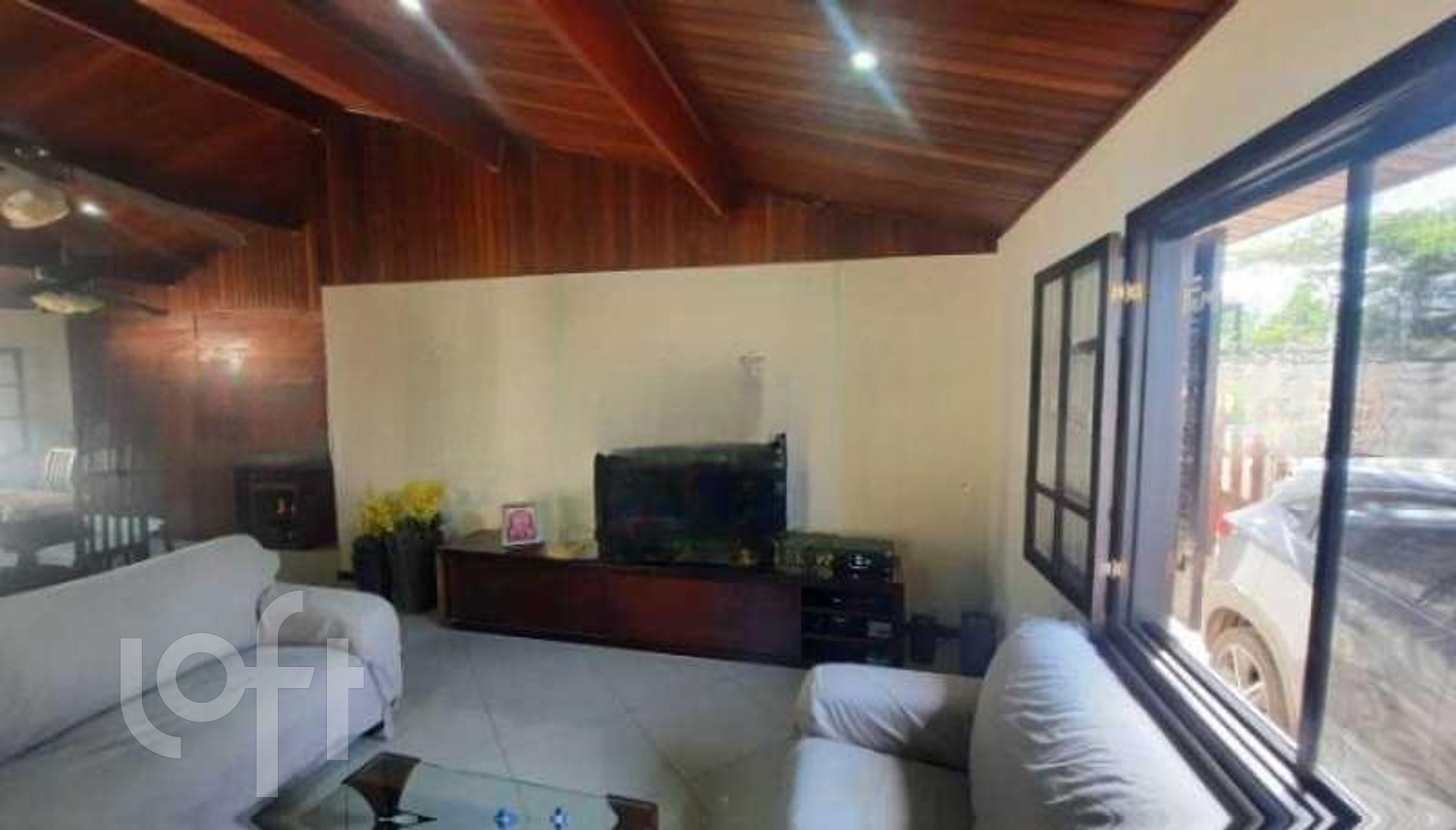 Casa à venda com 1 quarto, 585m² - Foto 12